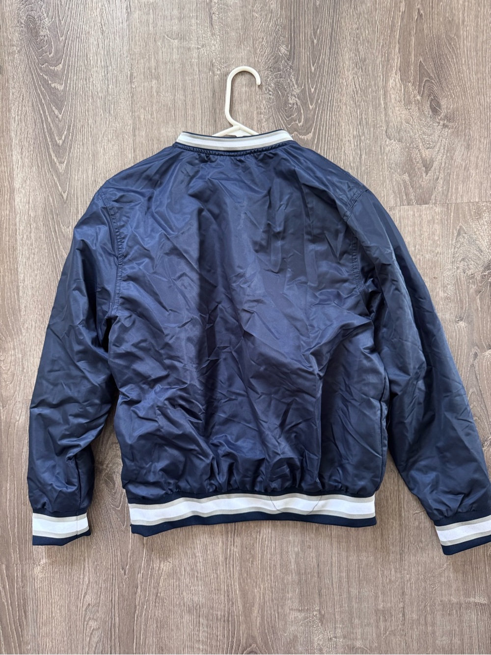 NFL Dallas Cowboys Navy & White V-Neck Windbreaker - Picture 3 of 3